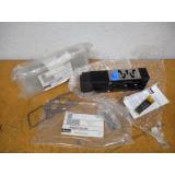 Parker PS341152CBP Pneumatic Valve Body Manifold Kit 1/4" Side Ports New (2)